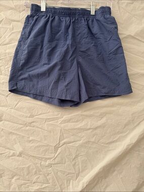 Columbia Lightweight Outdoor Navy Elastic Waist 5 inch Inseam Shorts